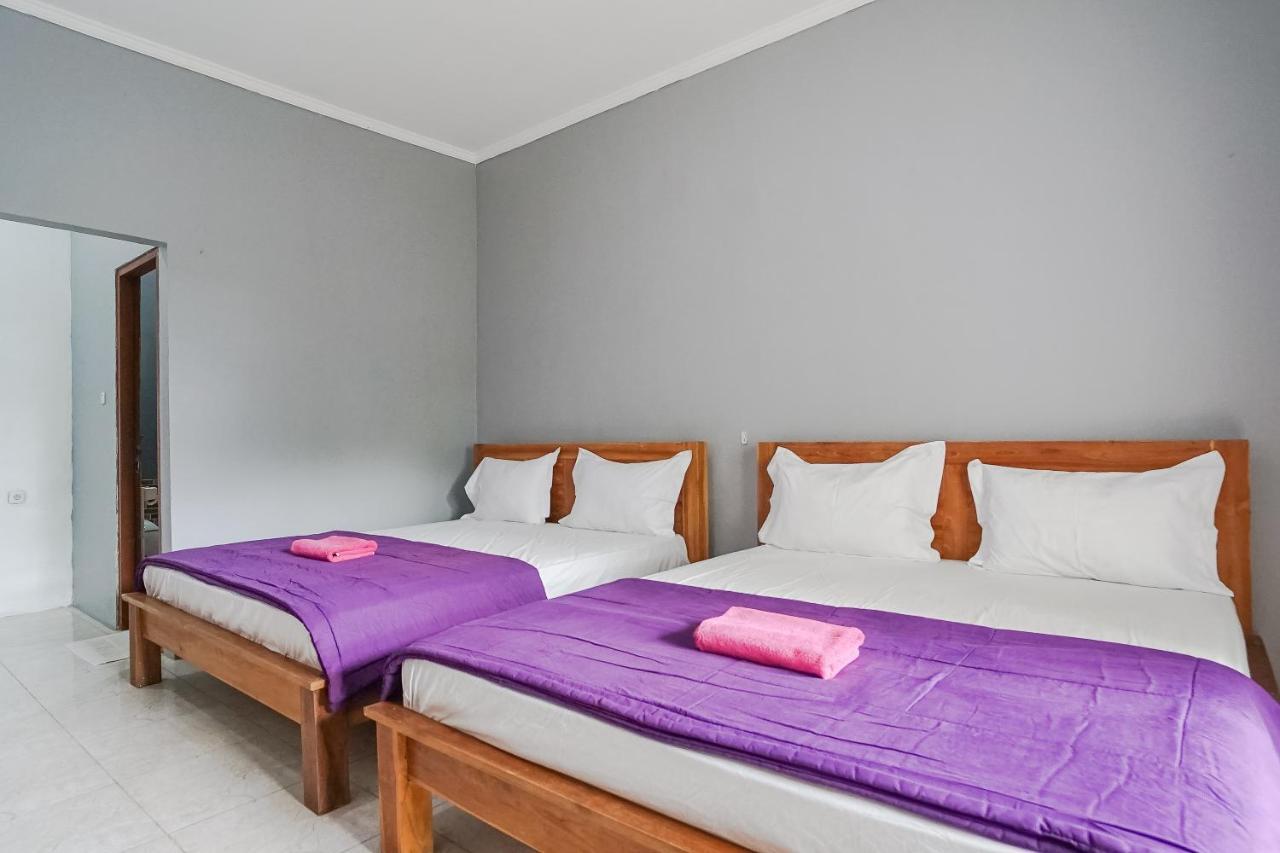 Ketapang Guesthouse Echo Beach Canggu Exteriör bild