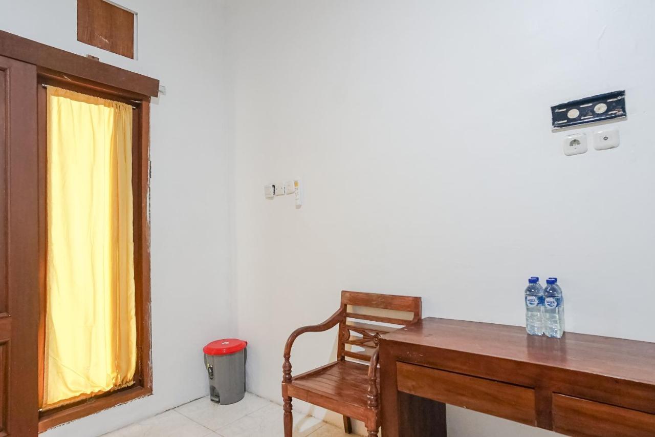 Ketapang Guesthouse Echo Beach Canggu Exteriör bild