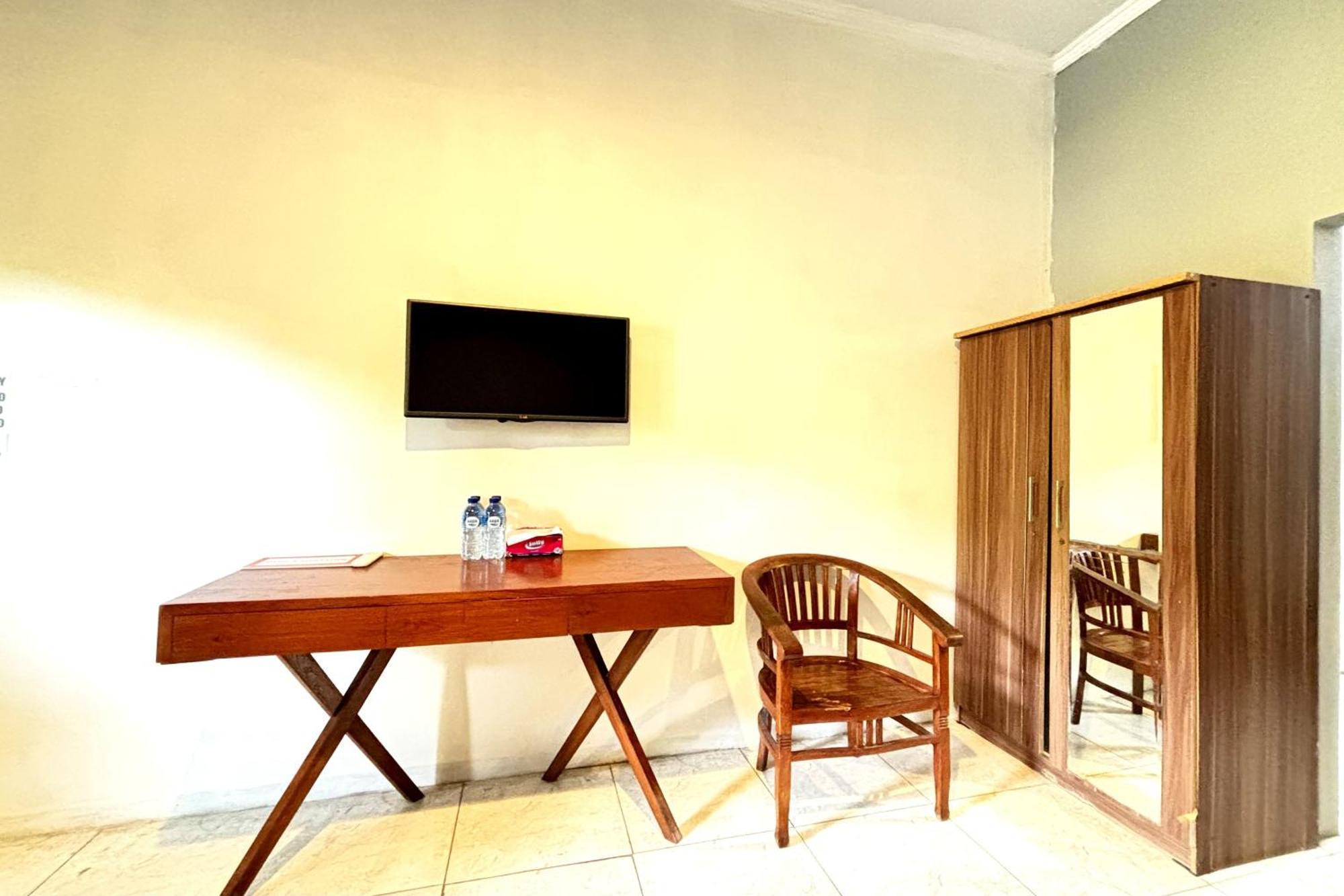 Ketapang Guesthouse Echo Beach Canggu Exteriör bild